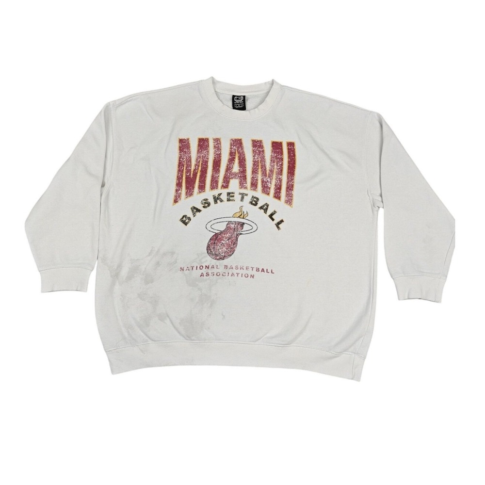 Ultra Game NBA Miami Heat Basketball Sweatshirt Mens XL Grey Distressed Graphic